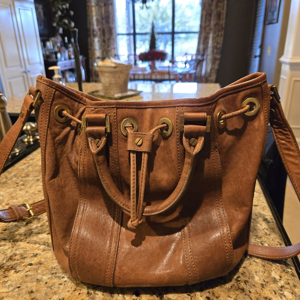 Tory Burch crossbody bucket bag